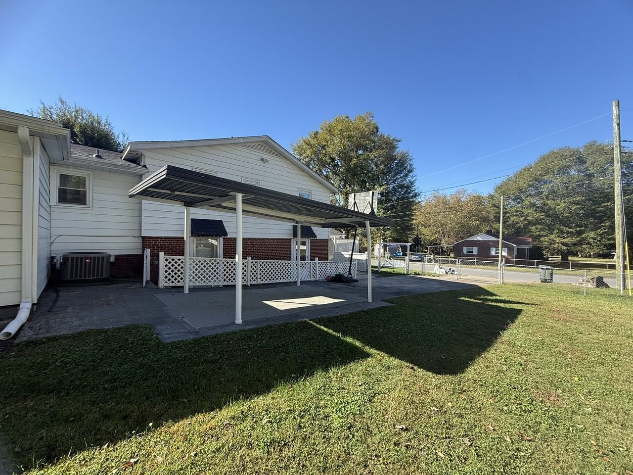 1632 Kimberly Dr - Photo 7 of 10