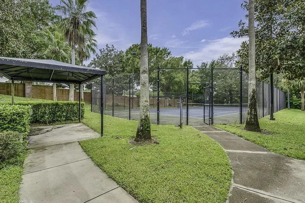 1025 Arbor Lakes Cir #1025 - Photo 5 of 8