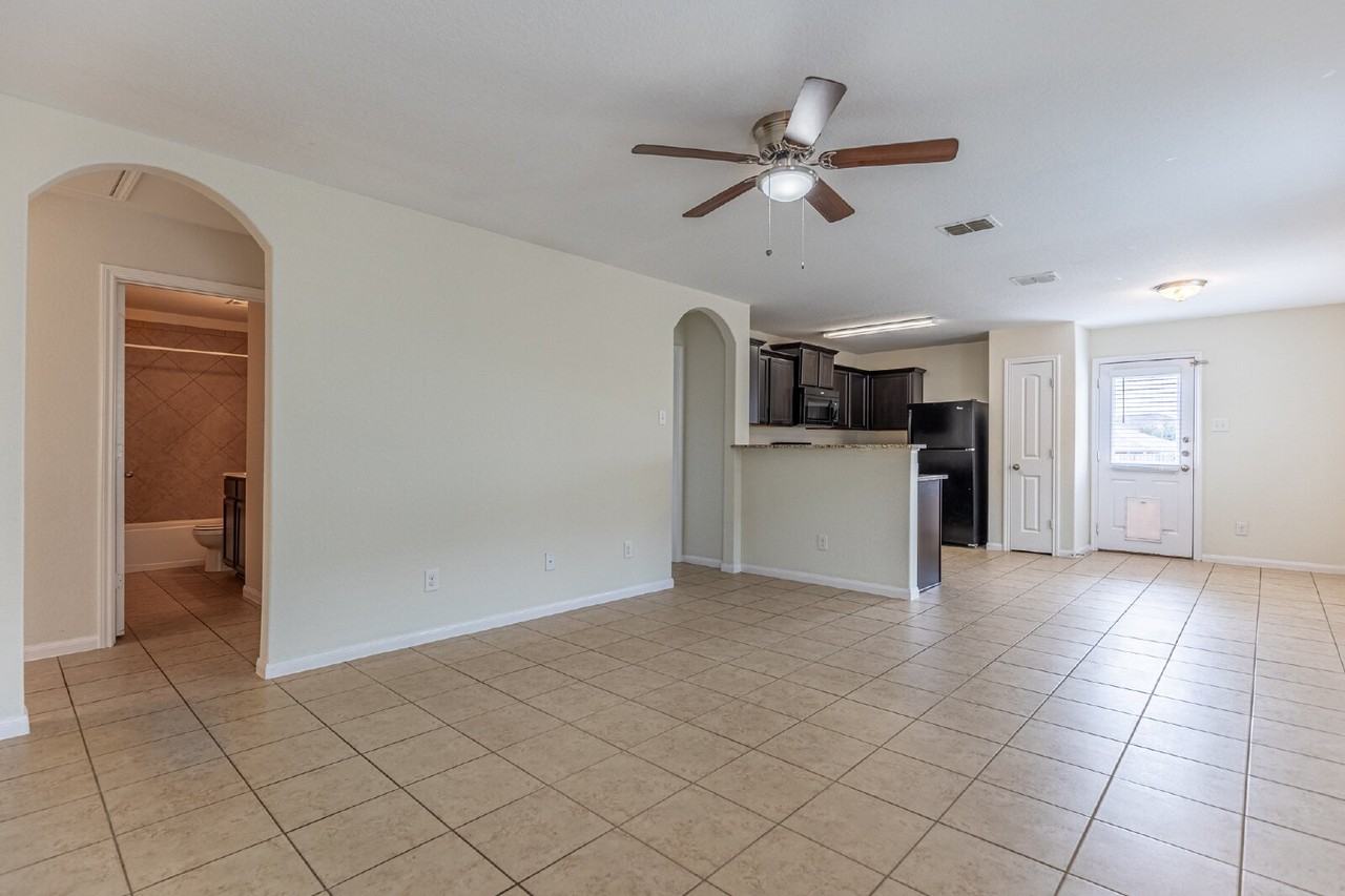 12315 Fish Hook - Photo 4 of 31