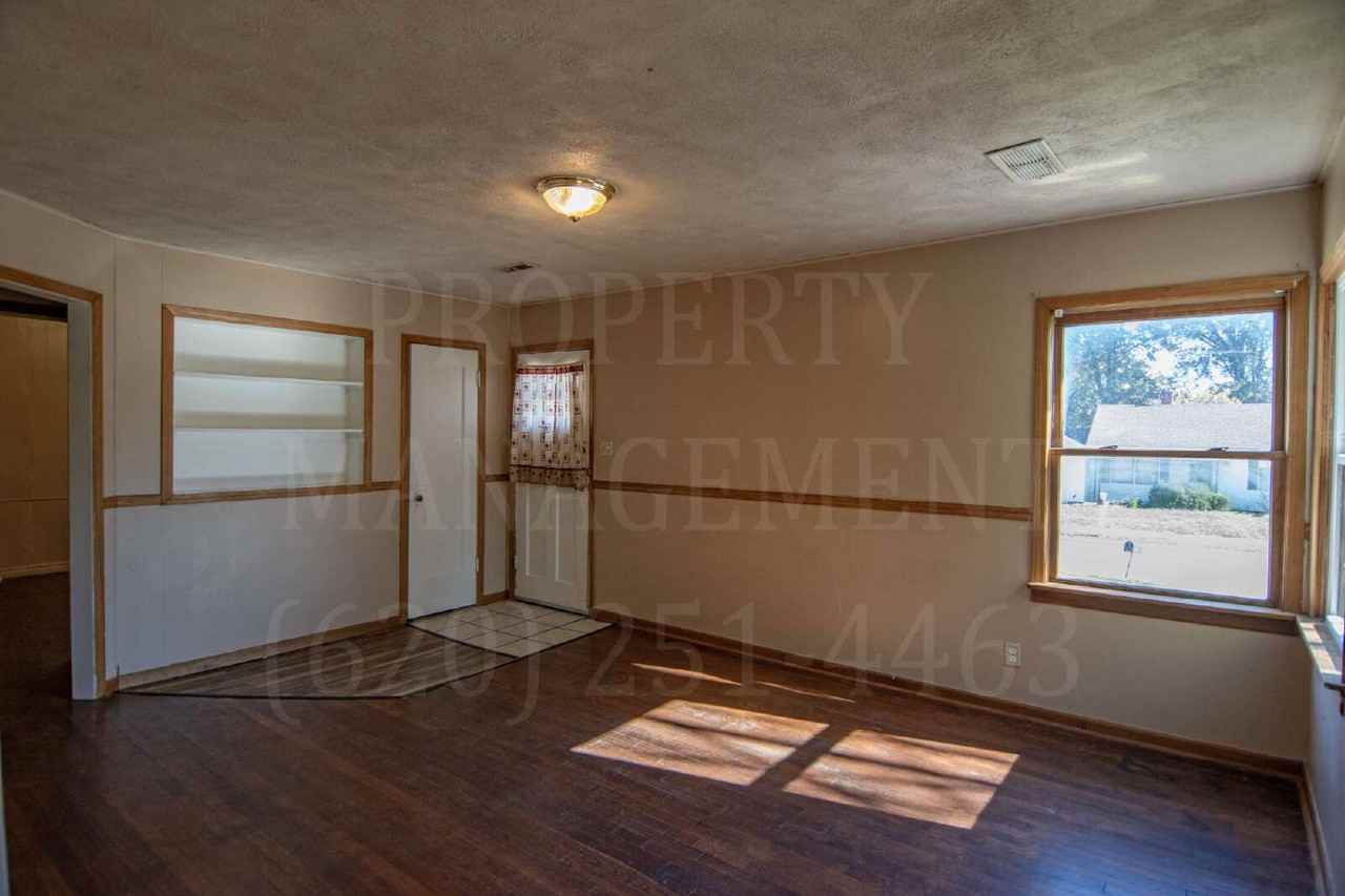 502 Highland Rd - Photo 3 of 16