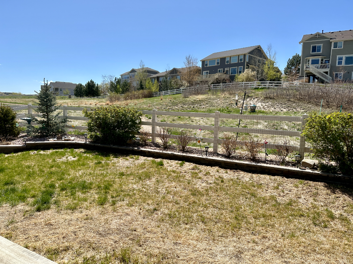 1944 Cade Ave - Photo 2 of 18