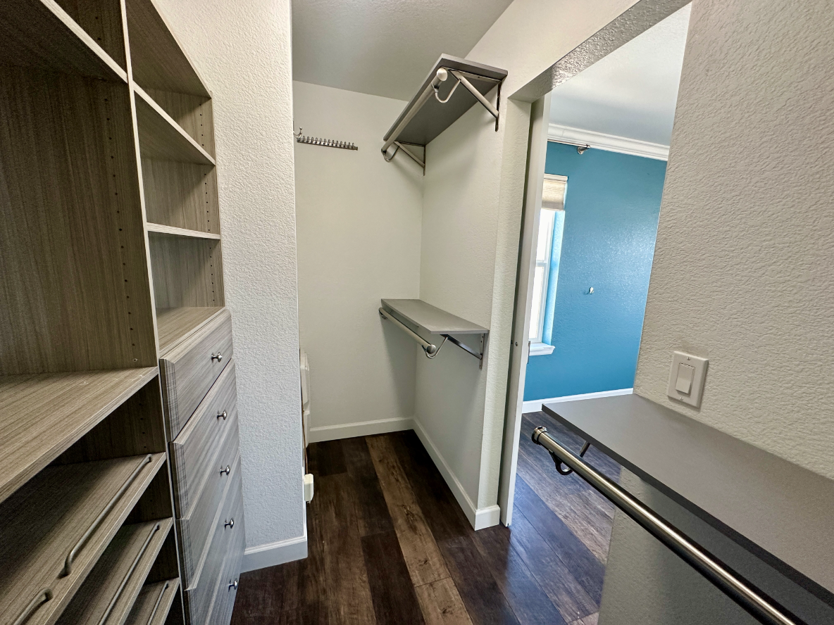 1944 Cade Ave - Photo 4 of 18