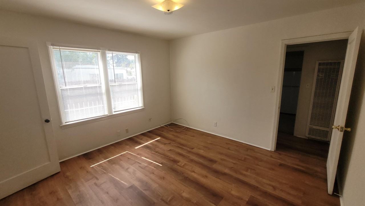 4105 22nd St #1 - Photo 2 of 13