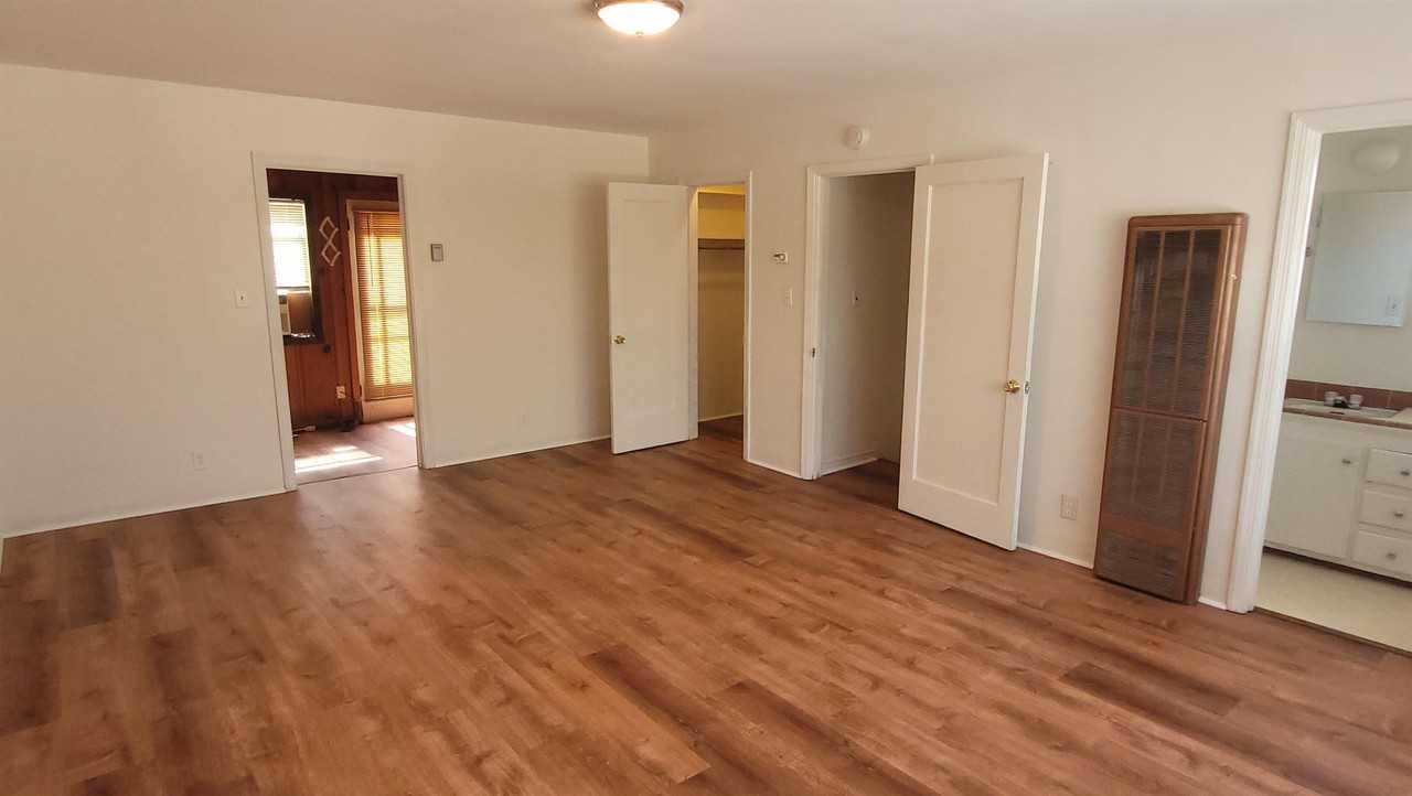 4105 22nd St #1 - Photo 4 of 13