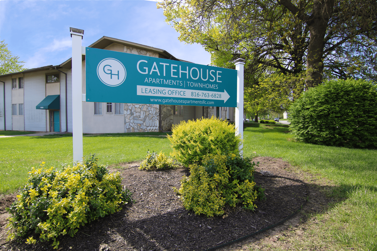 Gatehouse Apartments - Photo 3 of 23