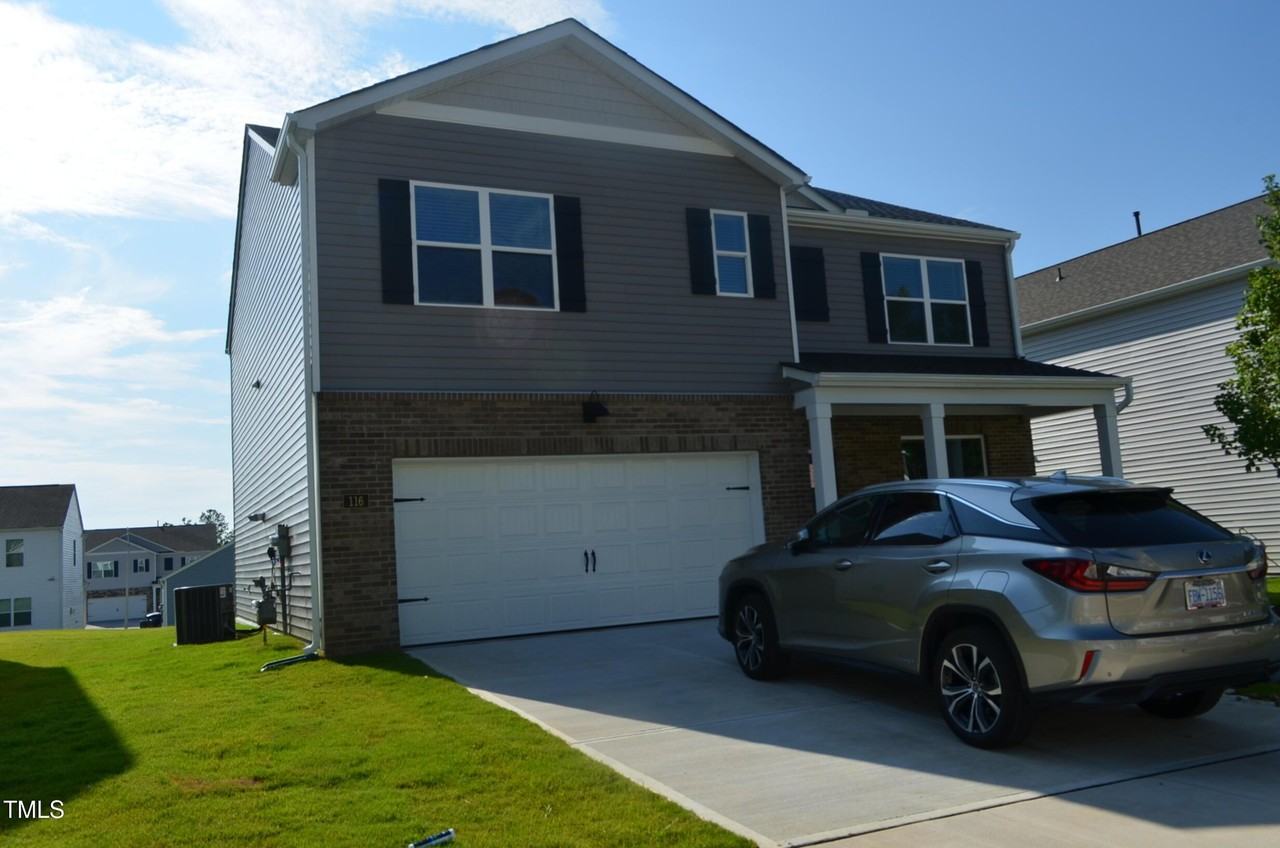 116 Pisgah St - Photo 3 of 32