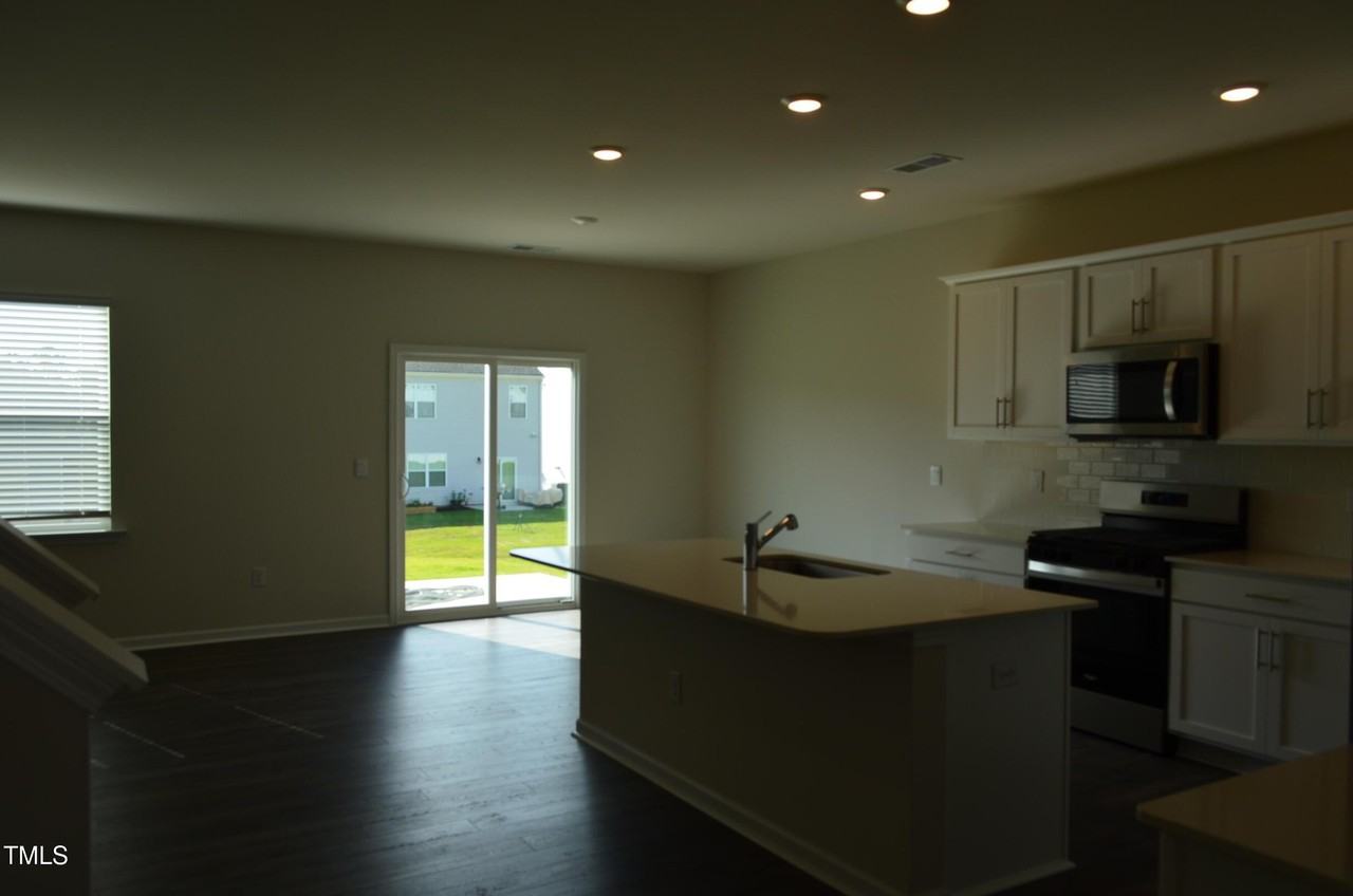 116 Pisgah St - Photo 6 of 32