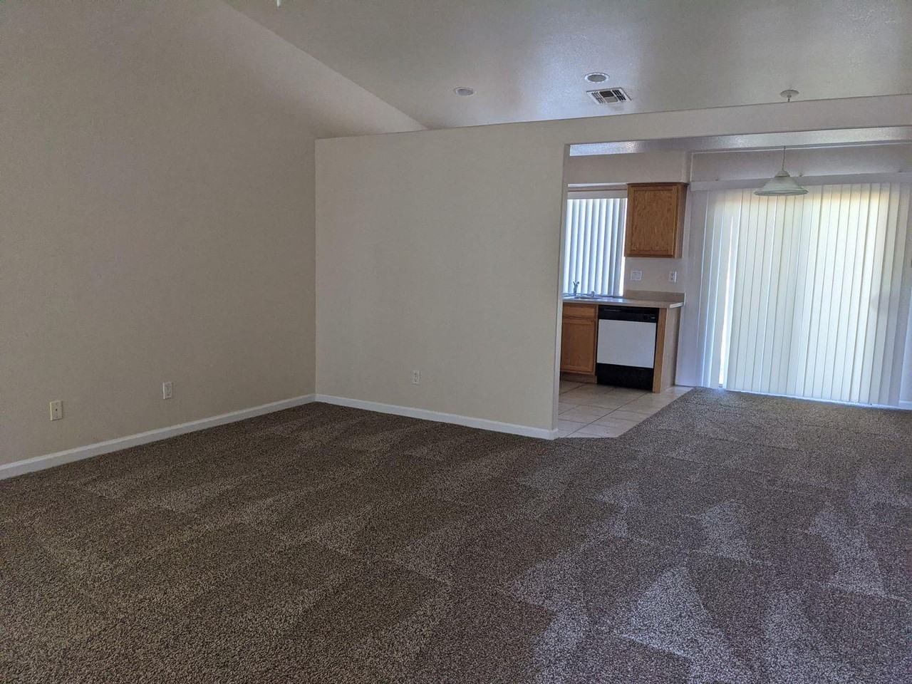 9826 S Needles Dr - Photo 4 of 11