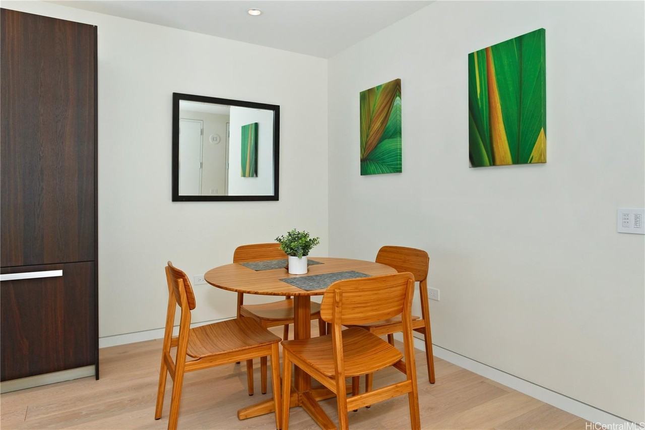 1118 Ala Moana Blvd #1003 - Photo 6 of 12