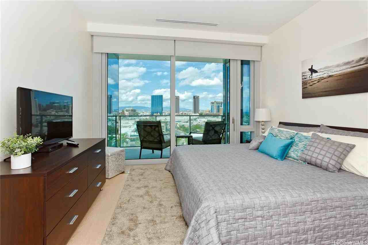 1118 Ala Moana Blvd #1003 - Photo 7 of 12