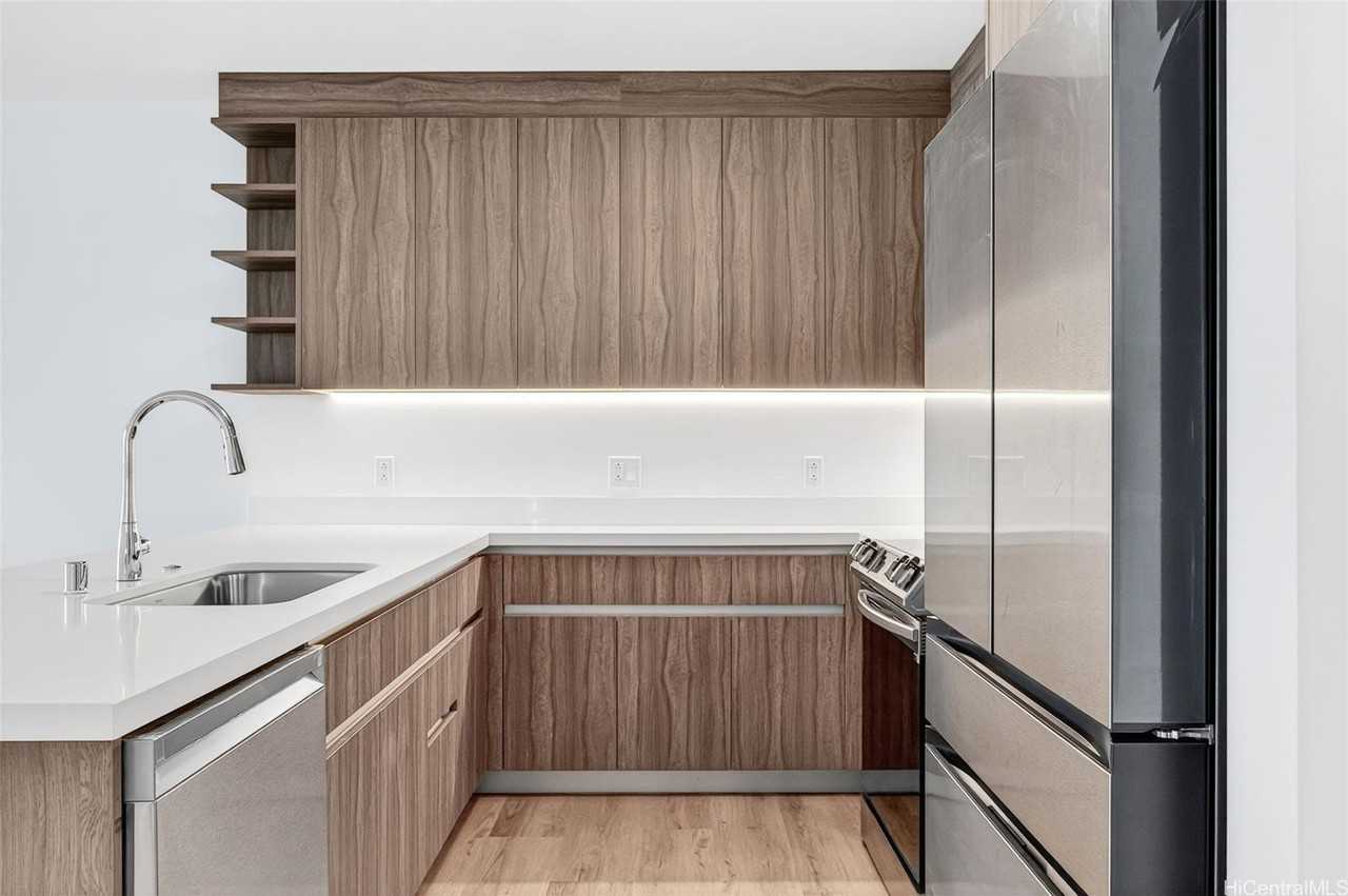 1500 Rycroft St #2306R - Photo 5 of 25