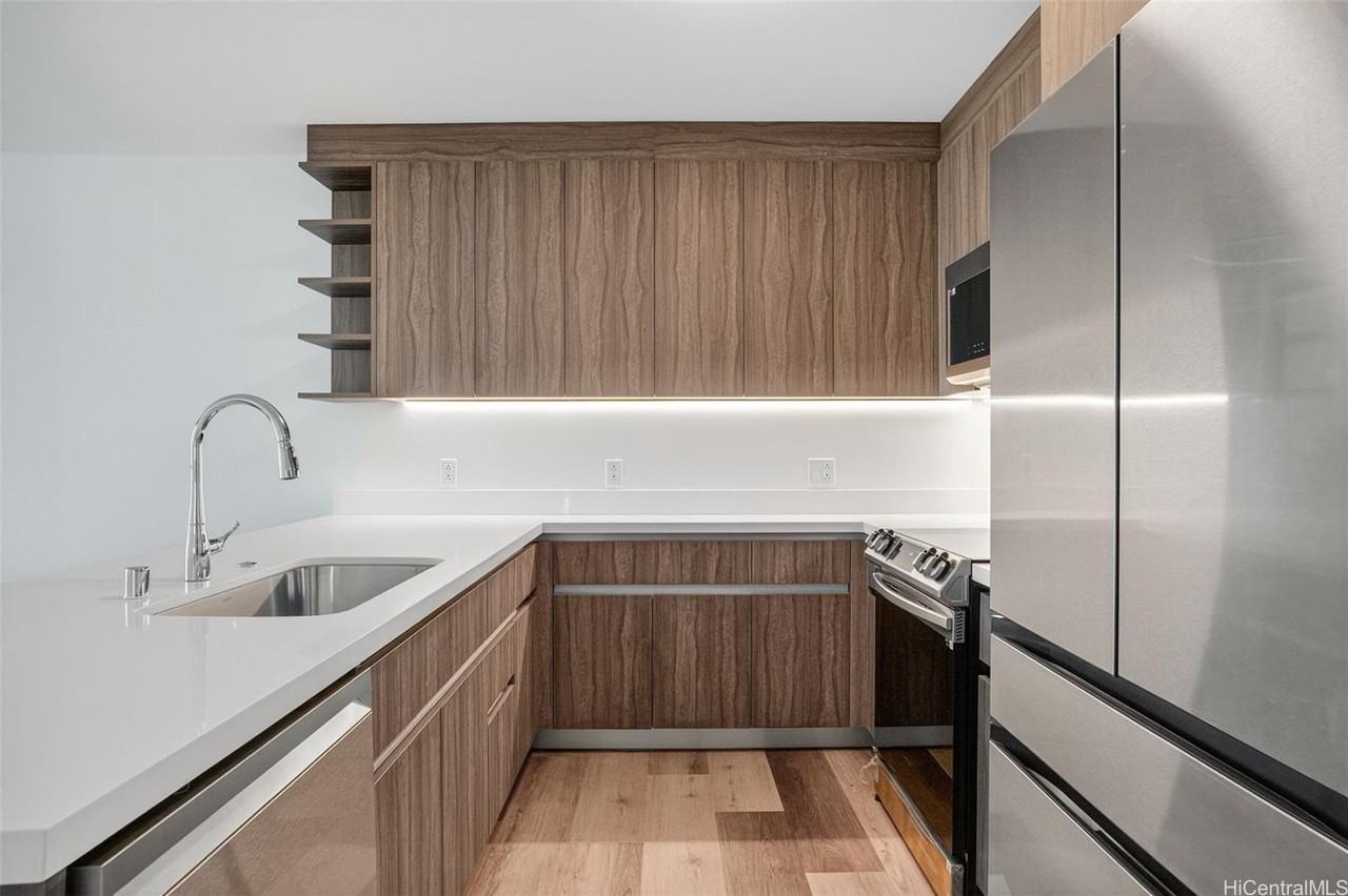 1500 Rycroft St #1706R - Photo 6 of 25