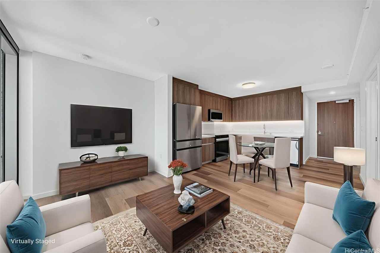 1500 Rycroft St #3103R - Photo 4 of 25