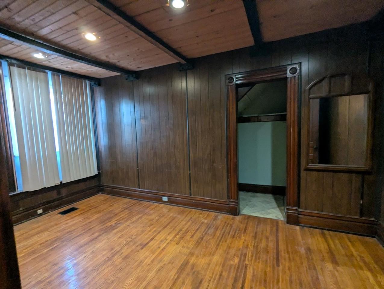 427 Eastern Ave - Photo 6 of 19