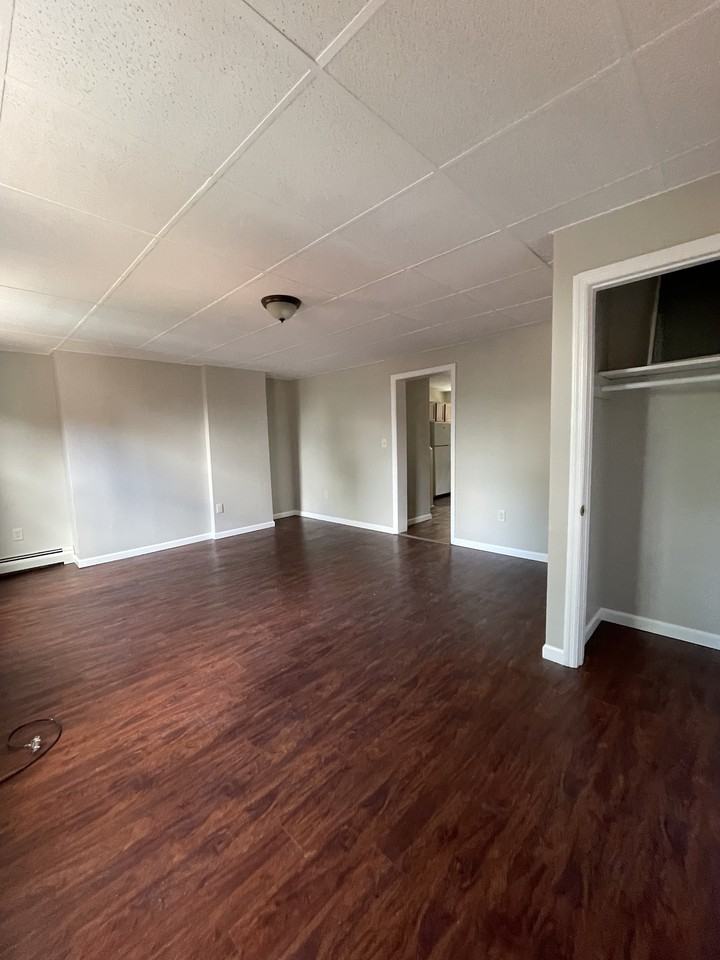 215 Mulberry St #01 - Photo 3 of 7