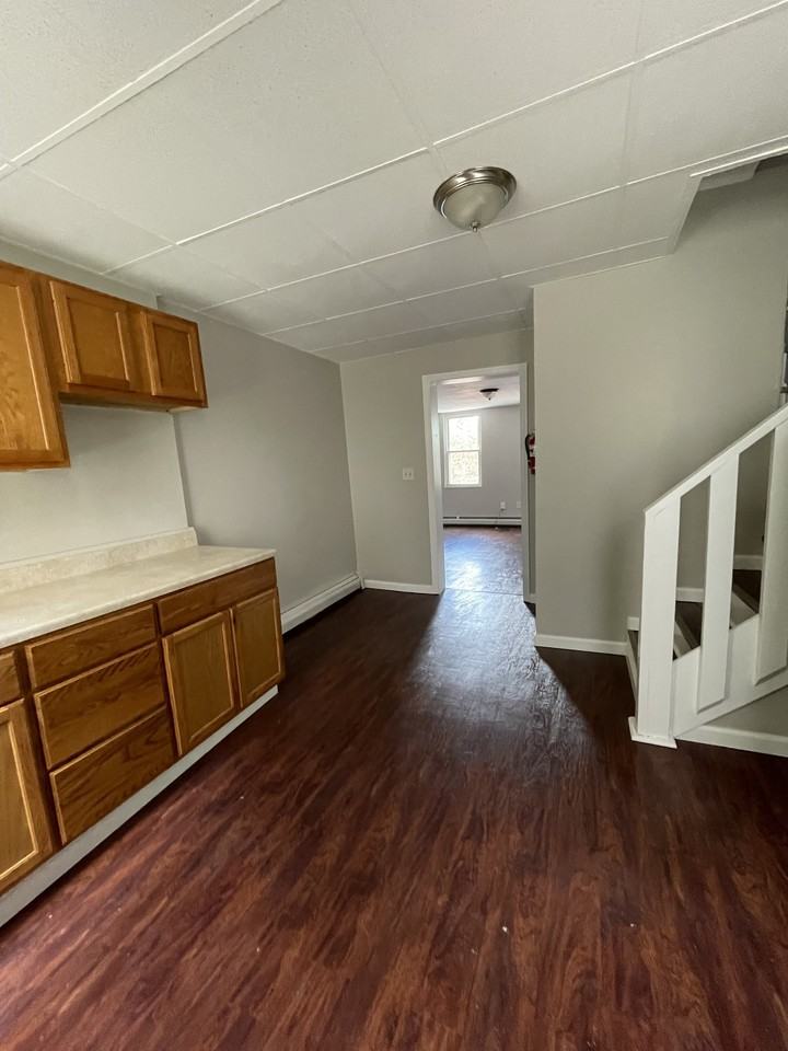 215 Mulberry St #01 - Photo 4 of 7