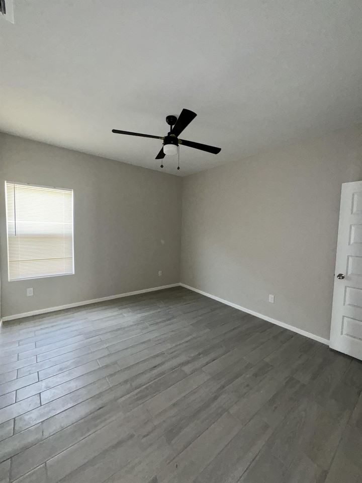 5701 Swallow Ave #2 - Photo 2 of 8