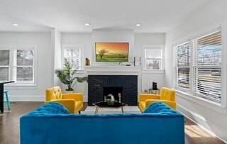 786 Peeples St Sw - Photo 2 of 14