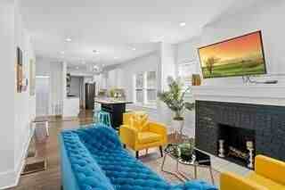 786 Peeples St Sw - Photo 3 of 14