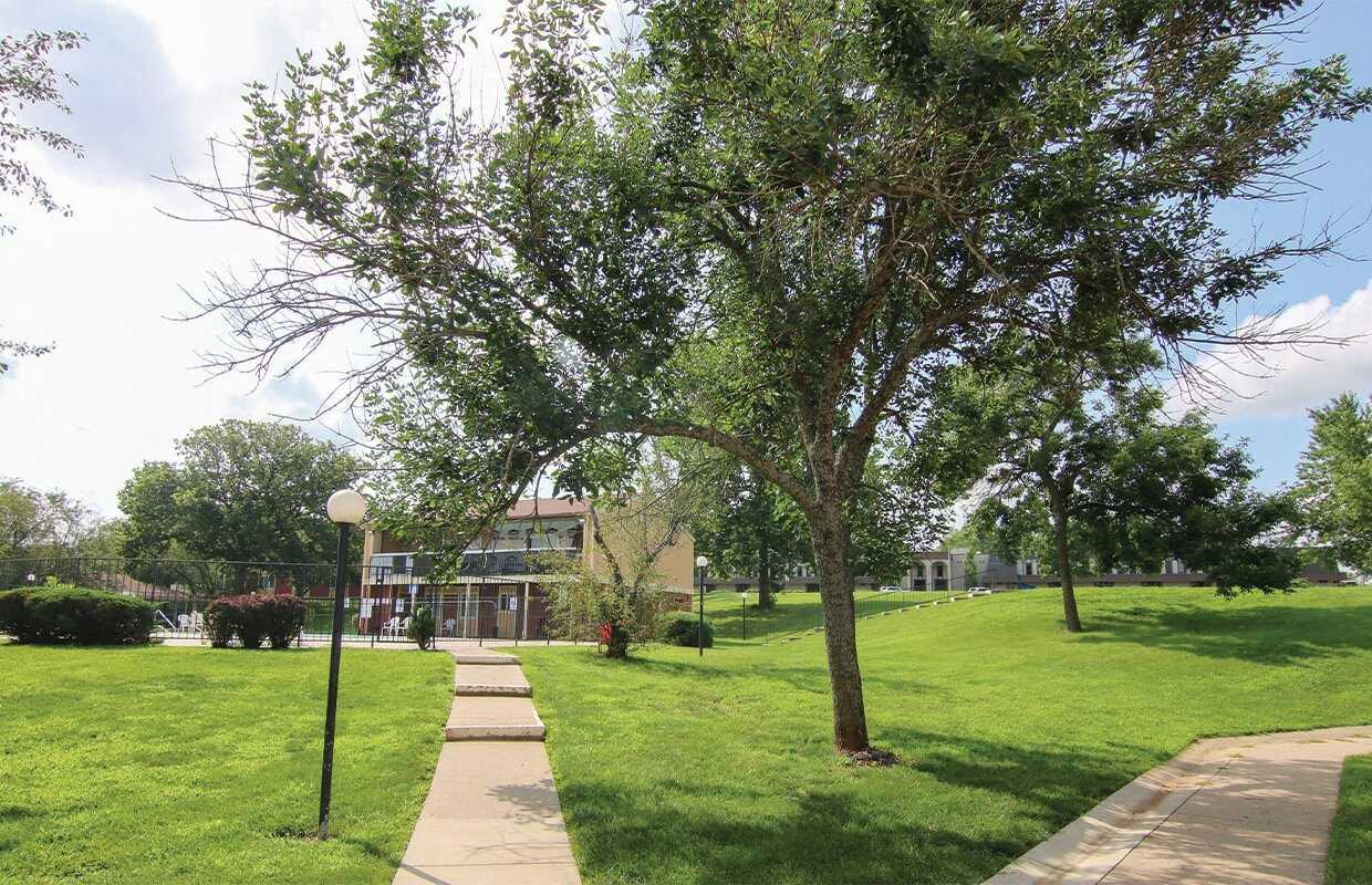 Raintree Apartments - Photo 6 of 50