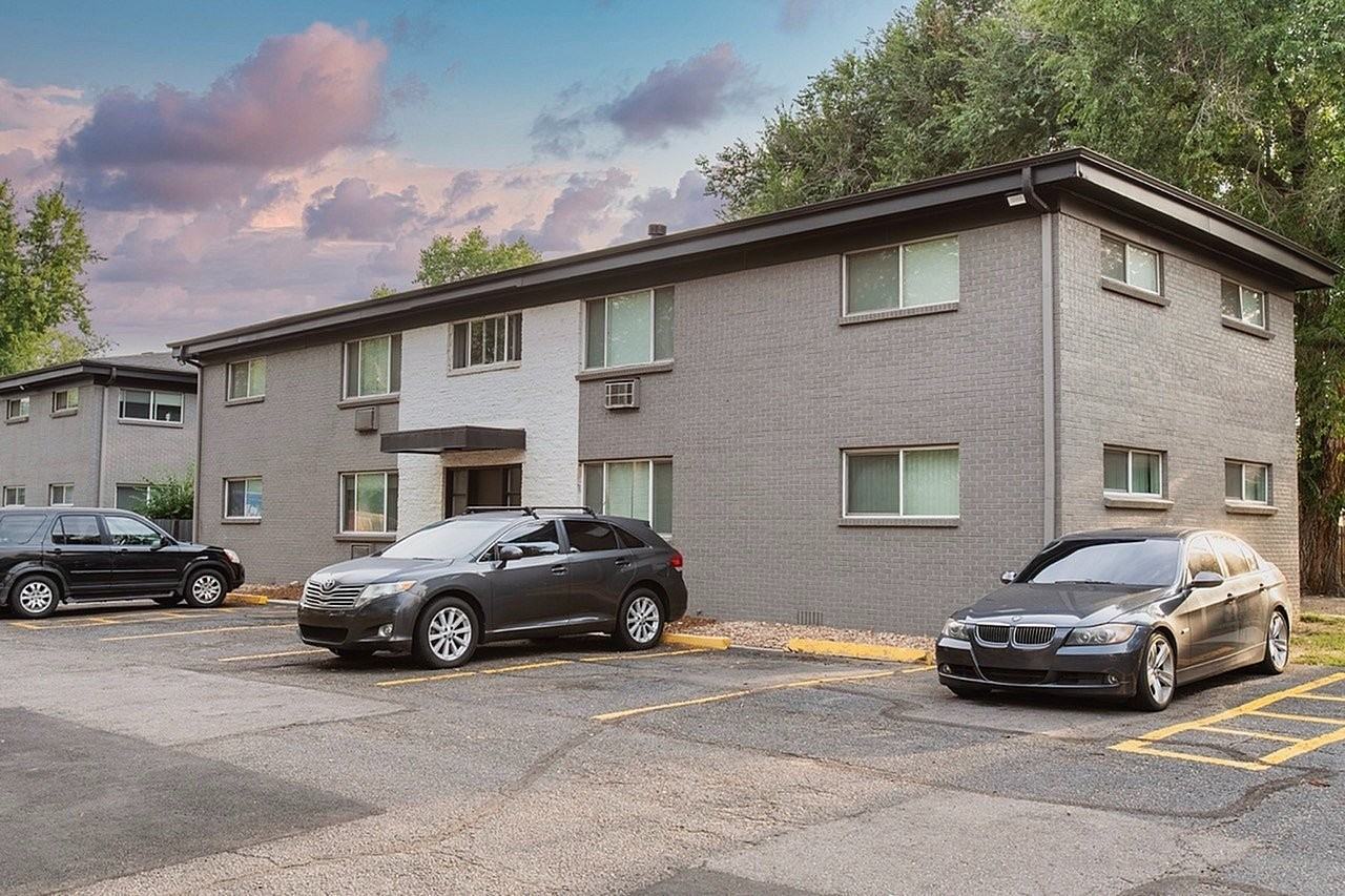 OAK NORTH APTS - Photo 7 of 50