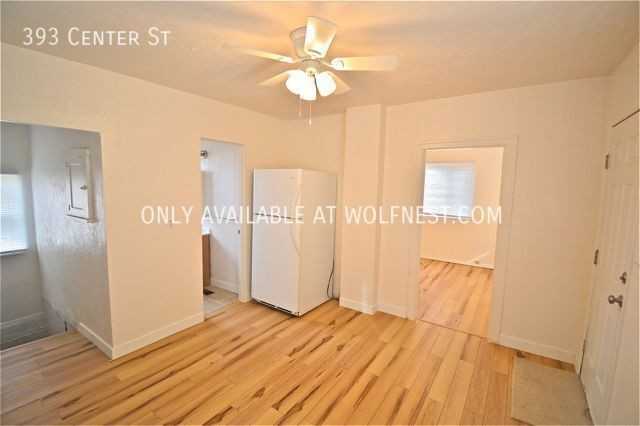 393 Center St - Photo 3 of 33