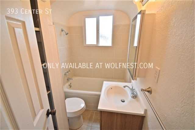 393 Center St - Photo 6 of 33