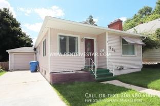 221 Rosewood Ave - Photo 1 of 1