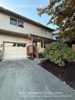 featured image of 1002 Mcdonald Ave #B