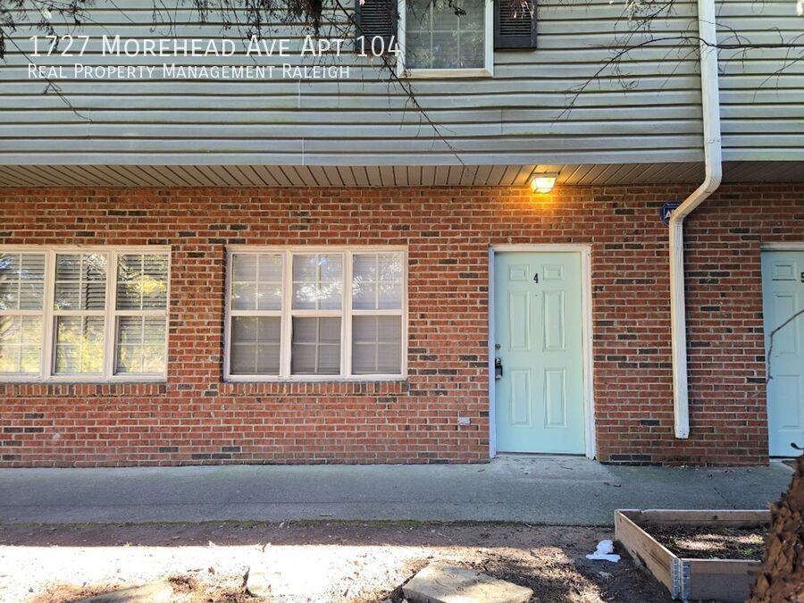 1727 Morehead Avenue - Photo 2 of 9