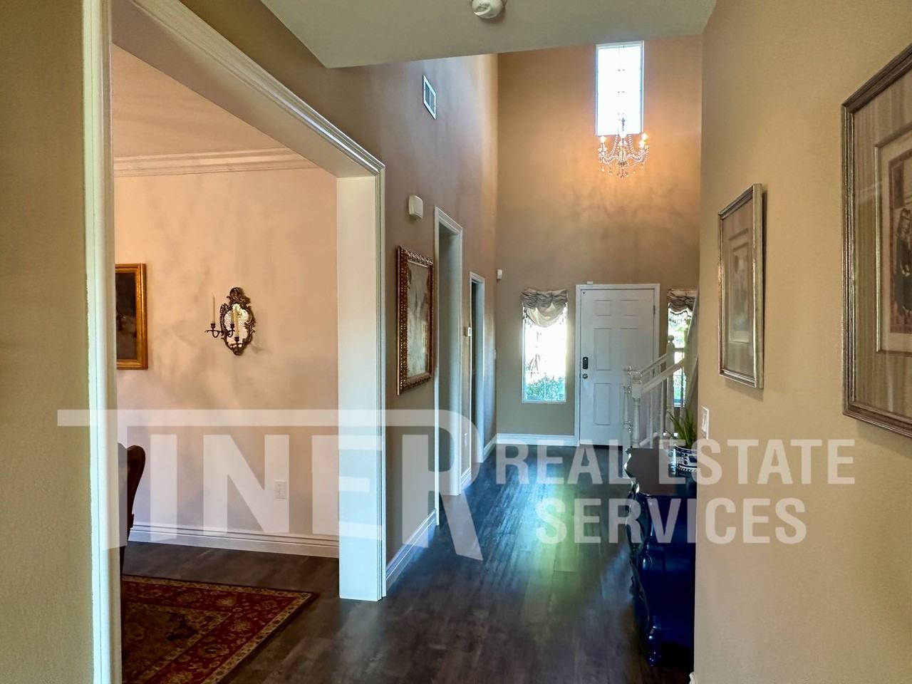 3576 Hume St - Photo 6 of 44