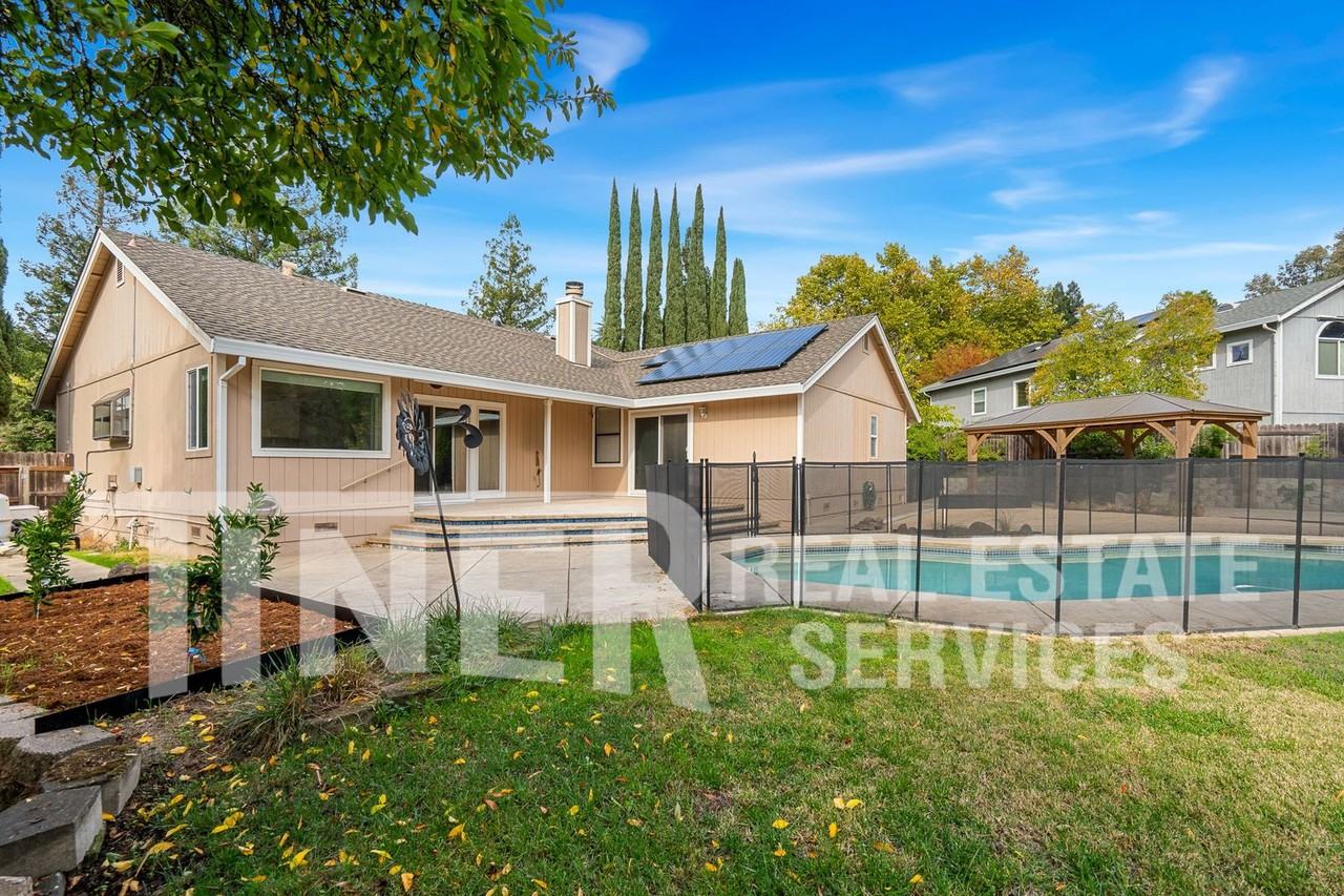 3065 Cerro Cir - Photo 2 of 29