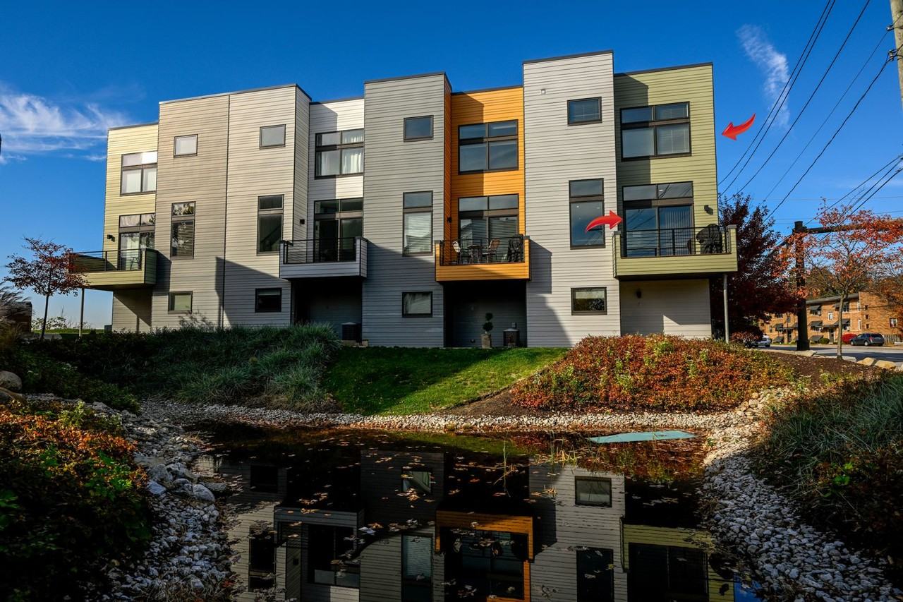 18875 18875 Riversouth Terrace #7 - Photo 3 of 46