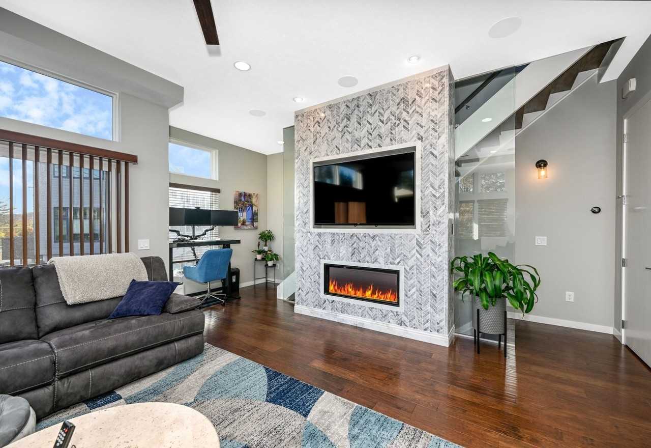 18875 18875 Riversouth Terrace #7 - Photo 7 of 46