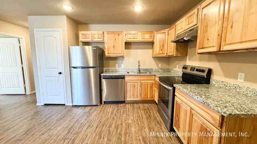 2519 North Avenue P - Photo 5 of 14