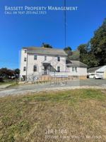 featured image of 109 E Albert St Apt 3rd