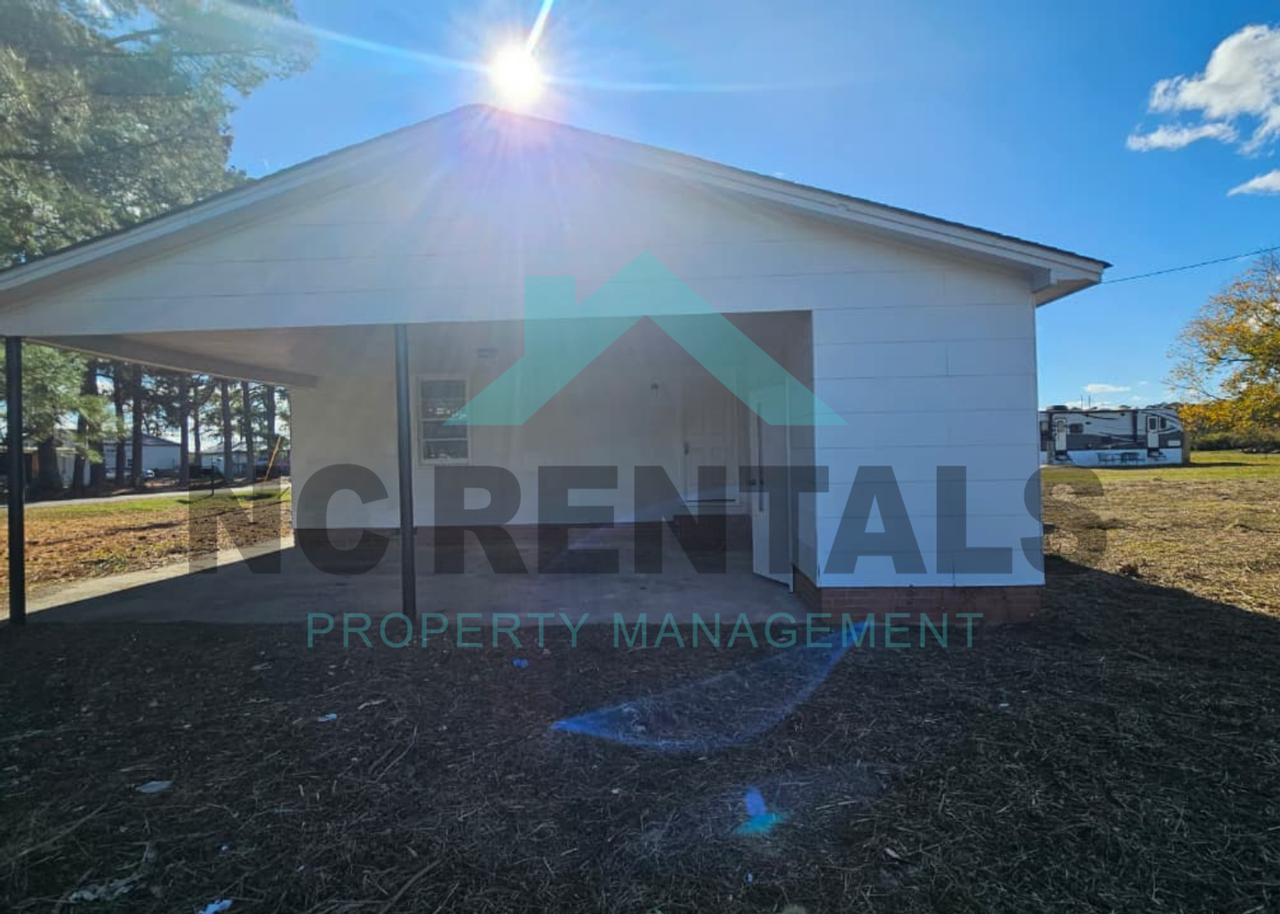 252 Westbrook Ave - Photo 3 of 27