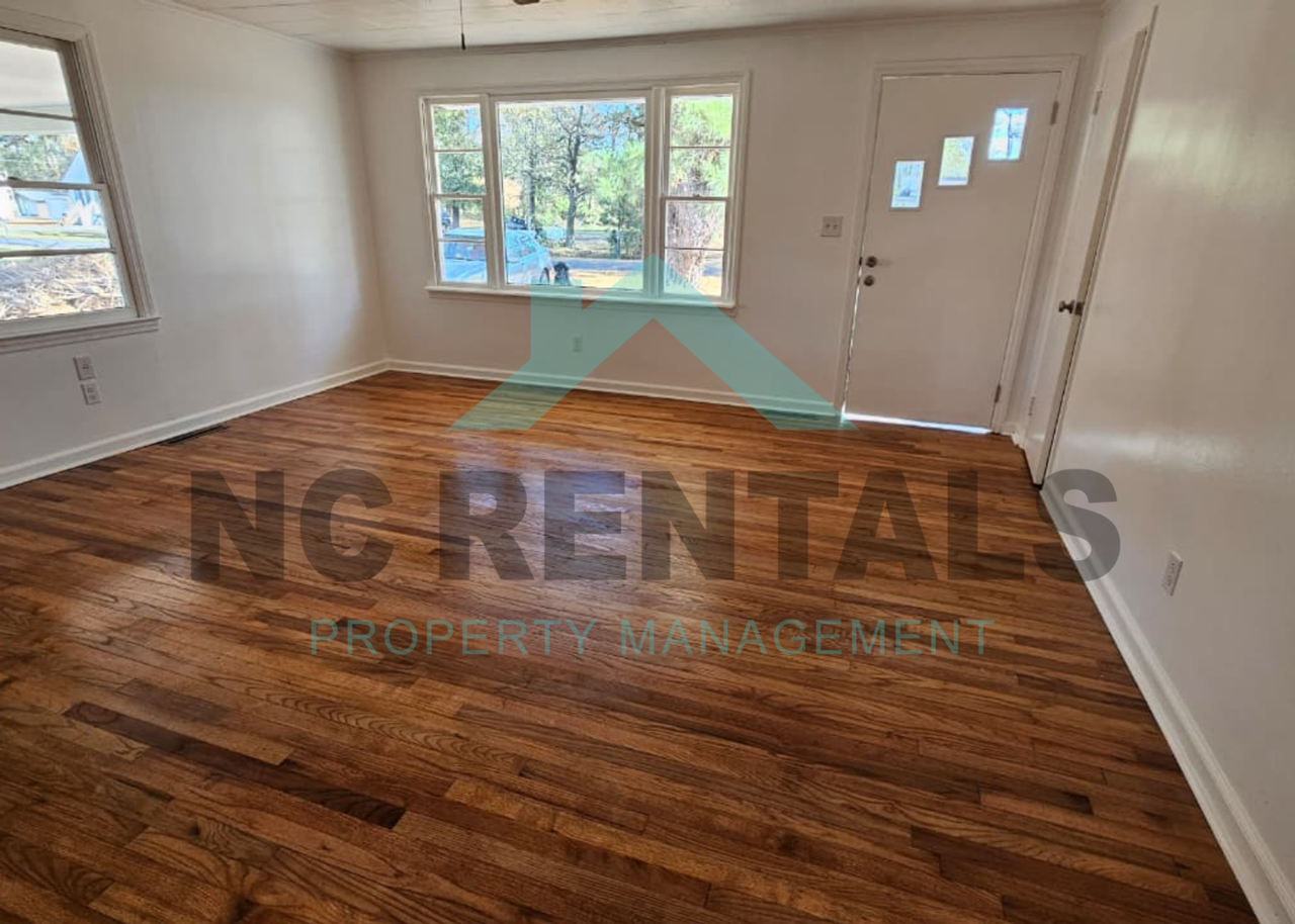 252 Westbrook Ave - Photo 6 of 27