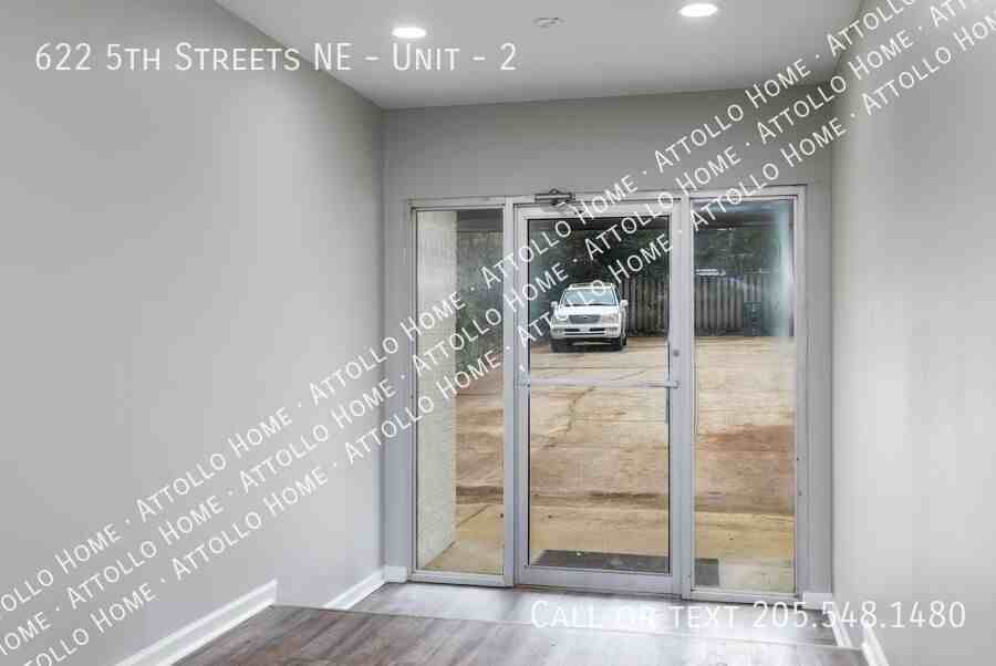 622 5th St Ne #2 - Photo 5 of 35