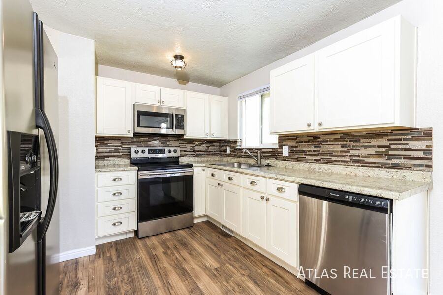 3748 W Lewisport Dr - Photo 5 of 21