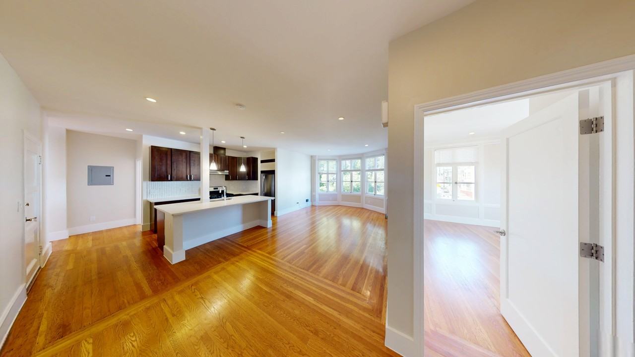 1340 Taylor Street - Photo 2 of 32