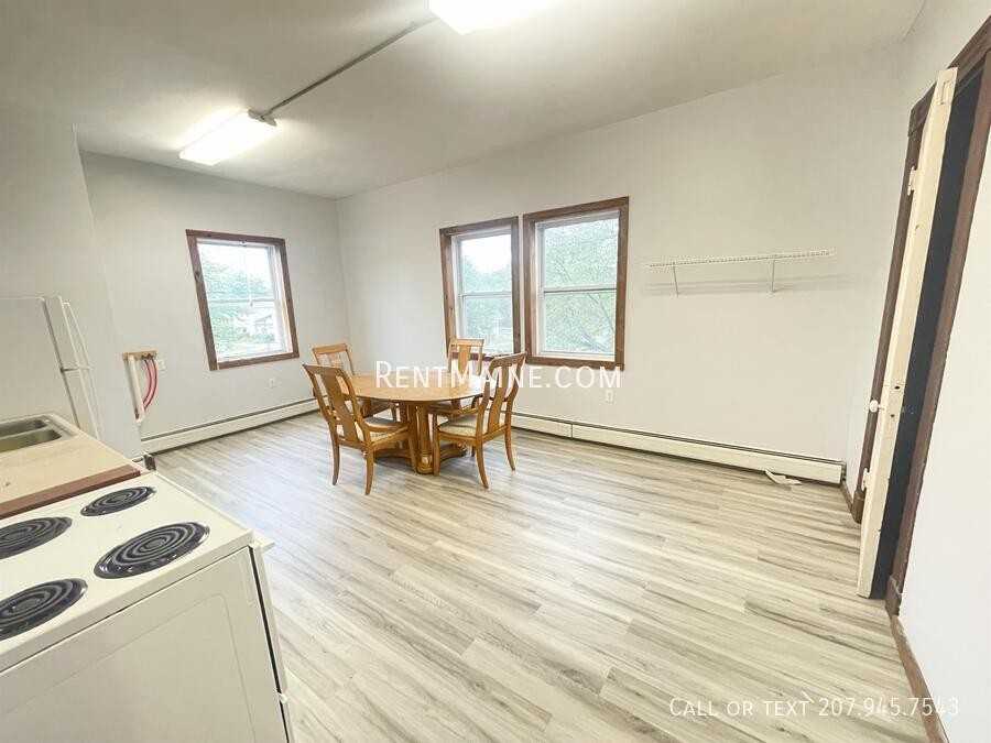 255 Main St #1 - Photo 2 of 7