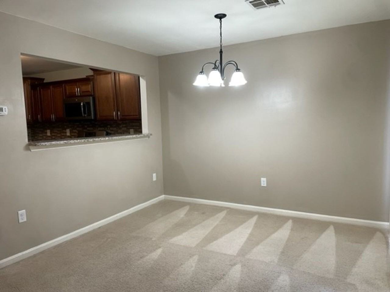 141 Sparrow Rd - Photo 5 of 17