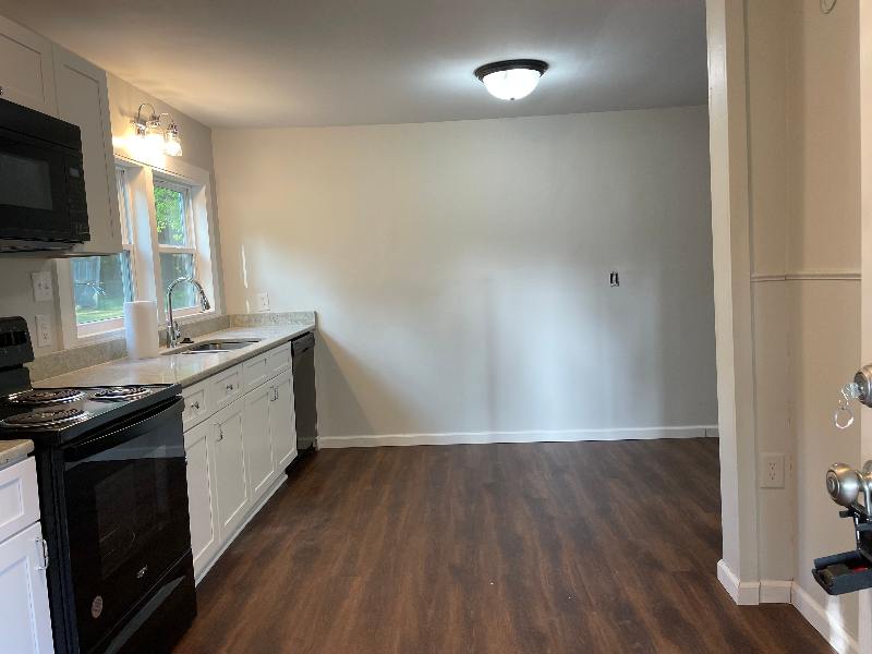 3237 Kingston Hwy Ne - Photo 3 of 19