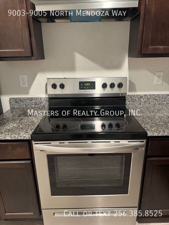 9003 N Mendoza Way - Photo 3 of 14