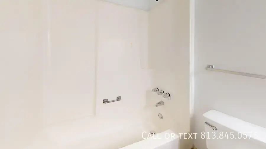 8706 Redwood Ct - Photo 5 of 7