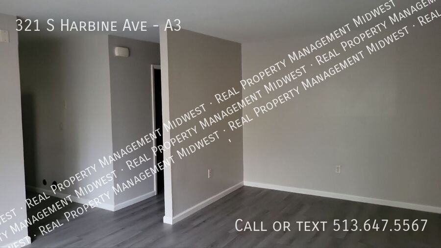 321 South Harbine Avenue #A3 - Photo 5 of 11