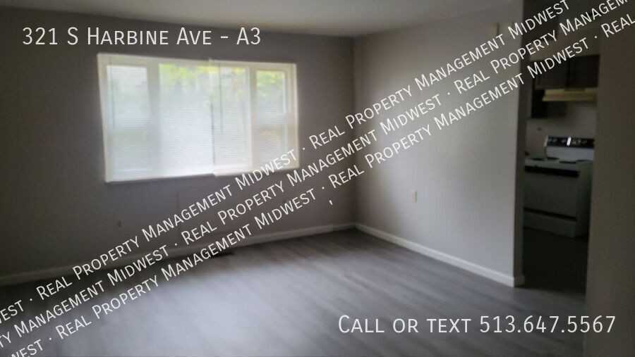 321 South Harbine Avenue #A3 - Photo 6 of 11