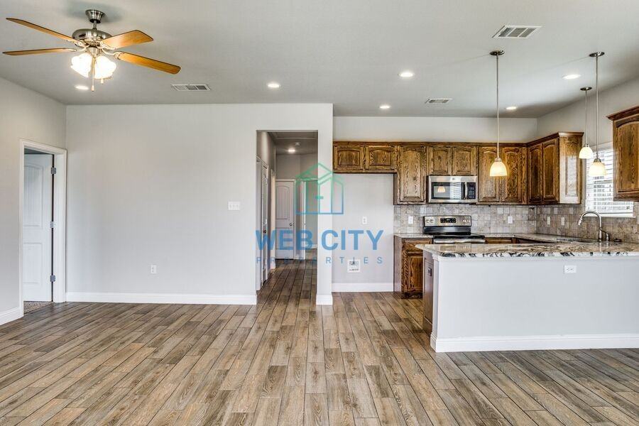 1101 Grindstone Rd #112 - Photo 4 of 12