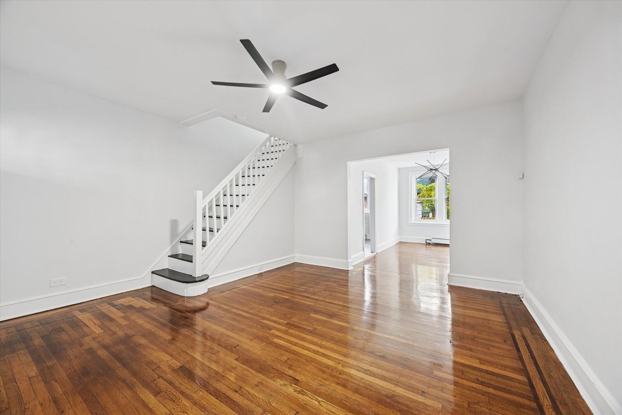 5818 Addison St - Photo 2 of 11